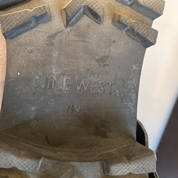 Nine West suede boots size 7 1/2 - Picture 5 of 5